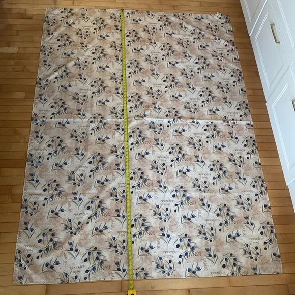 Tablecloth Tuscany style  Easy care Polyester  Fabric size 59x82 oblong - Picture 8 of 9